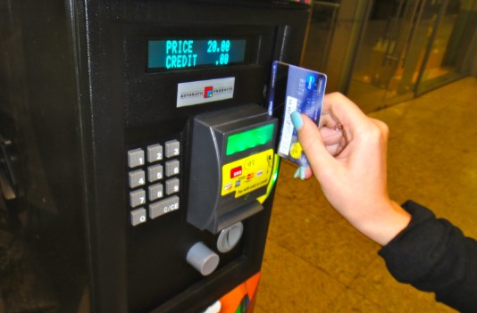 Do Vending Machines Charge Extra For Credit Cards
